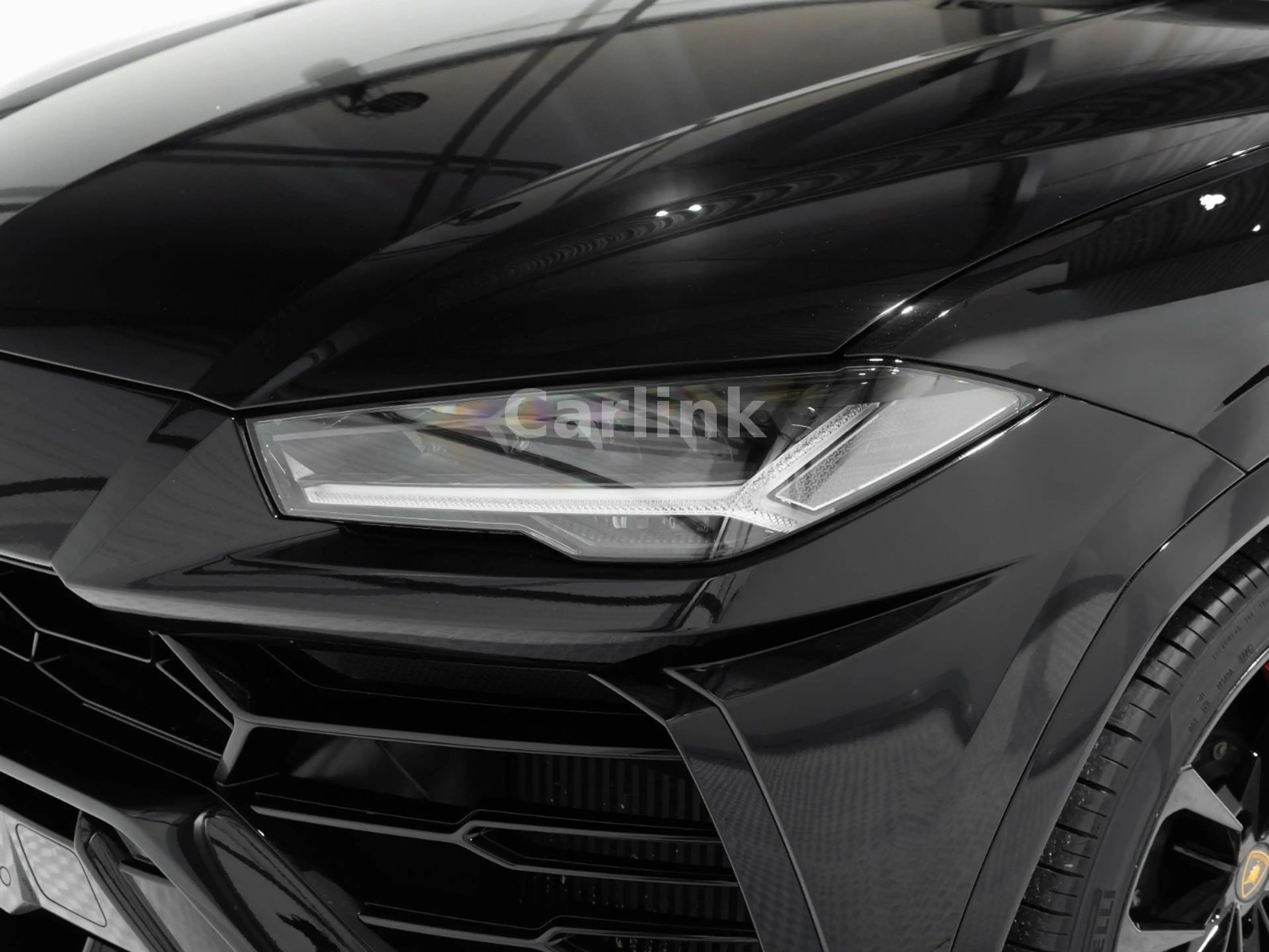 Lamborghini Urus 4.0 V8 -23"-B&O-PANO-SITZBELUFT-MASSAGE — photo 9
