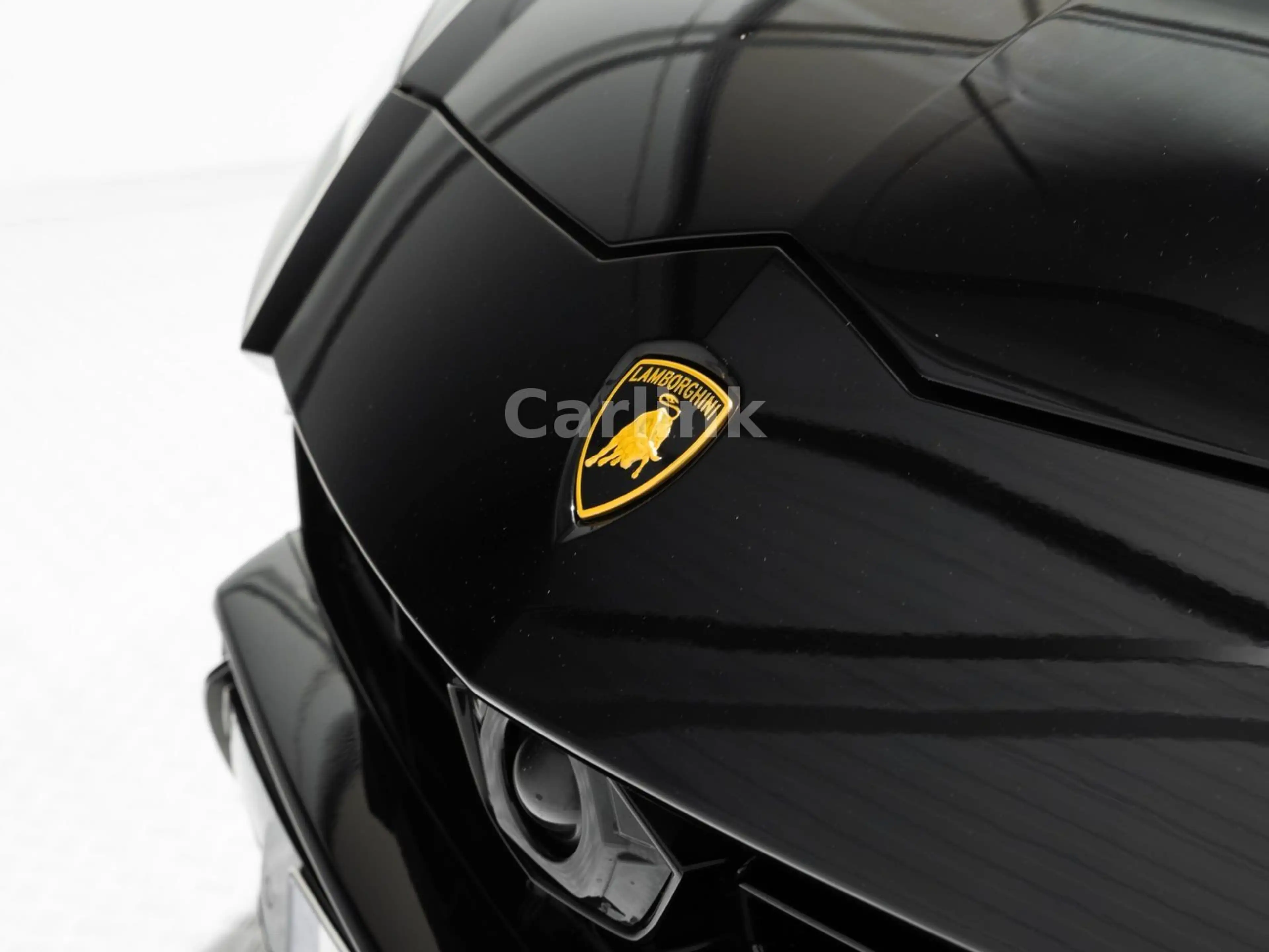 Lamborghini Urus 4.0 V8 -23"-B&O-PANO-SITZBELUFT-MASSAGE — photo 12