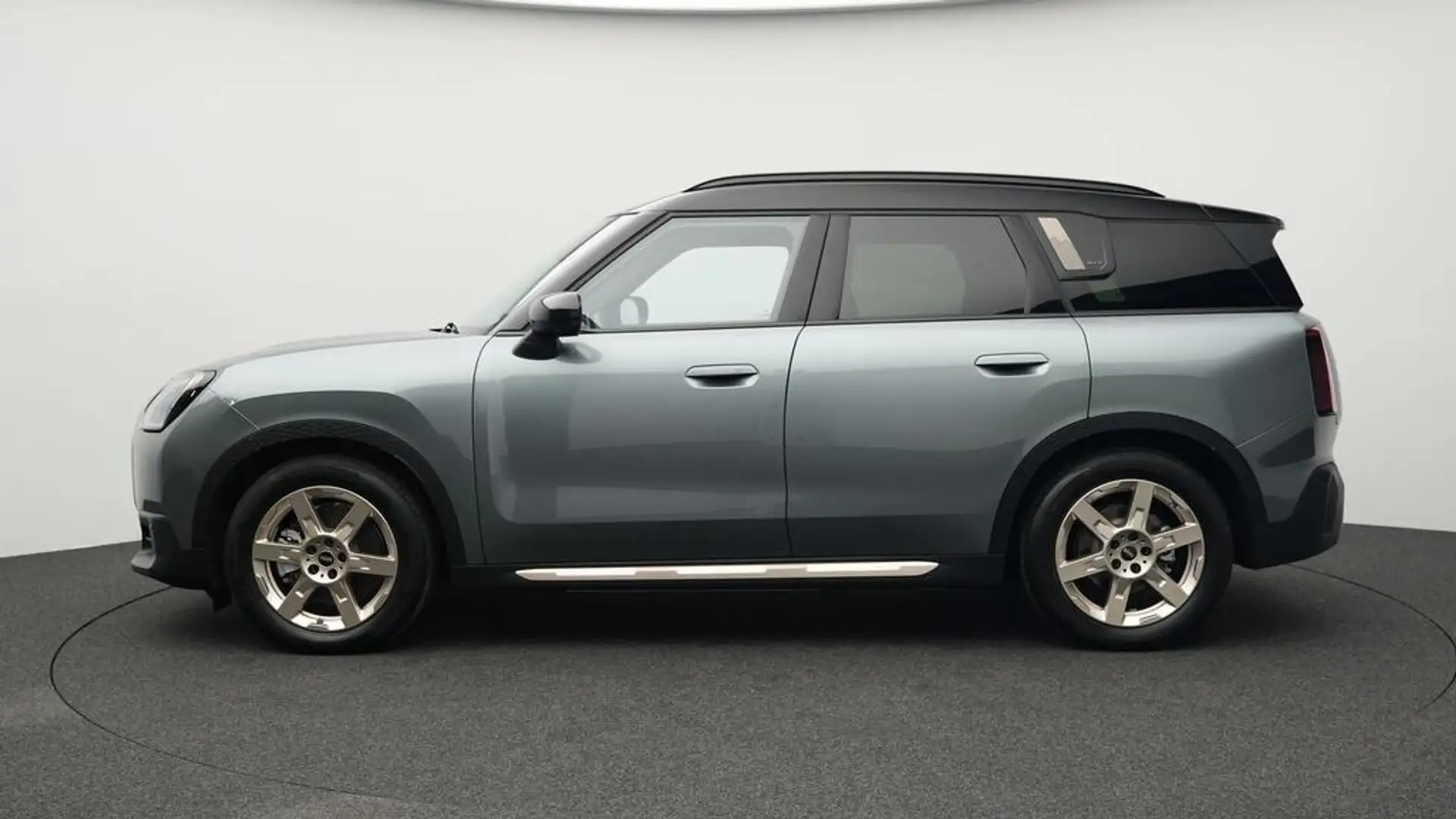 MINI Countryman SE All4 Favoured Trim Vert - 2
