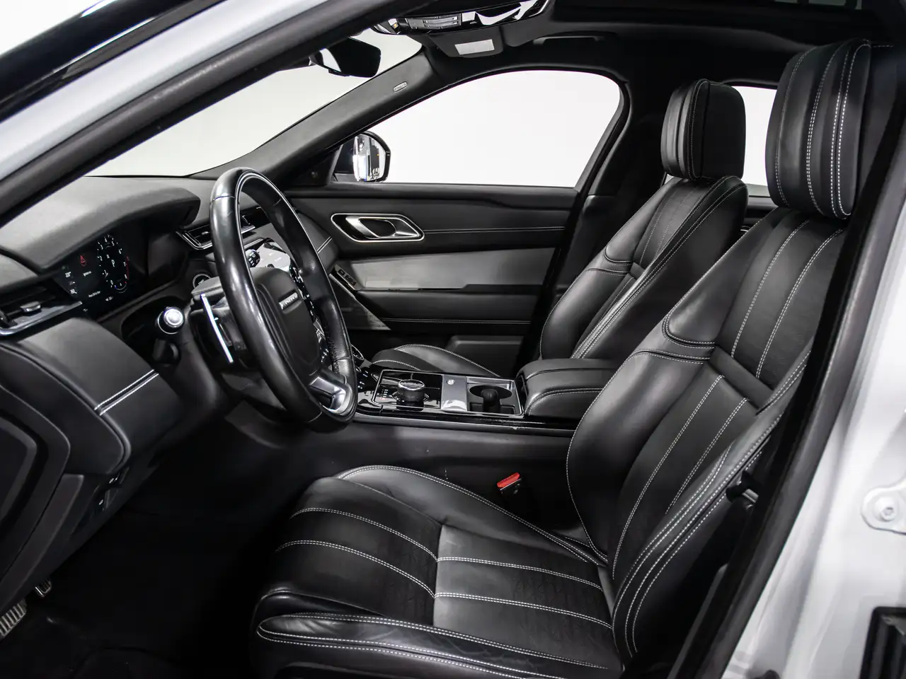 Land Rover Range Rover Velar снимка Land Rover Range Rover Velar