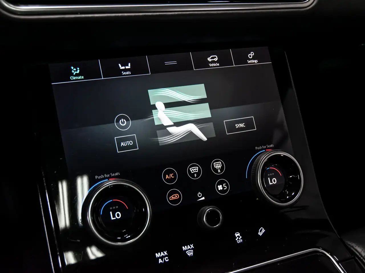 Land Rover Range Rover Velar снимка Land Rover Range Rover Velar