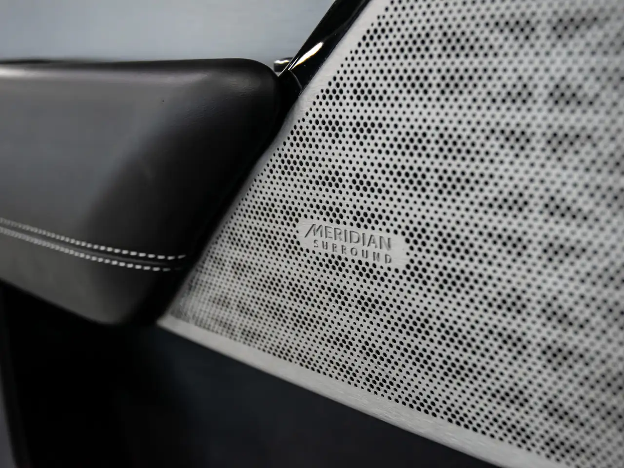 Land Rover Range Rover Velar снимка Land Rover Range Rover Velar