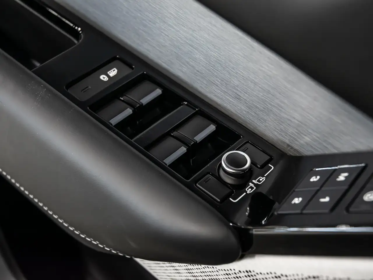Land Rover Range Rover Velar снимка Land Rover Range Rover Velar
