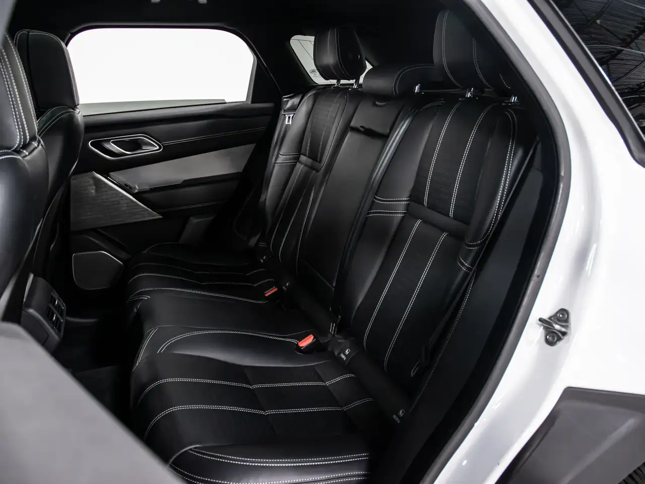 Land Rover Range Rover Velar снимка Land Rover Range Rover Velar