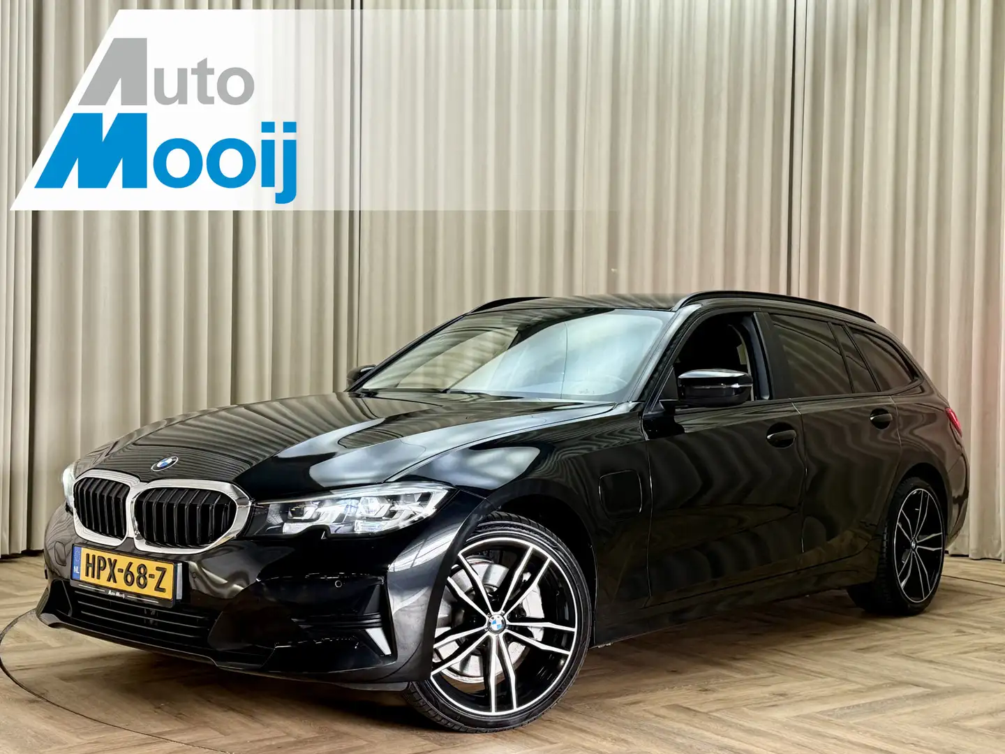 BMW 330 3-serie Touring 330e *Carplay* Dealer Onderhouden Zwart - 1
