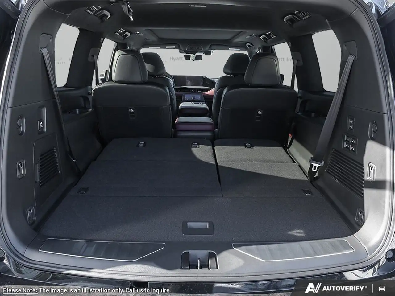 Infiniti QX80 снимка Infiniti QX80