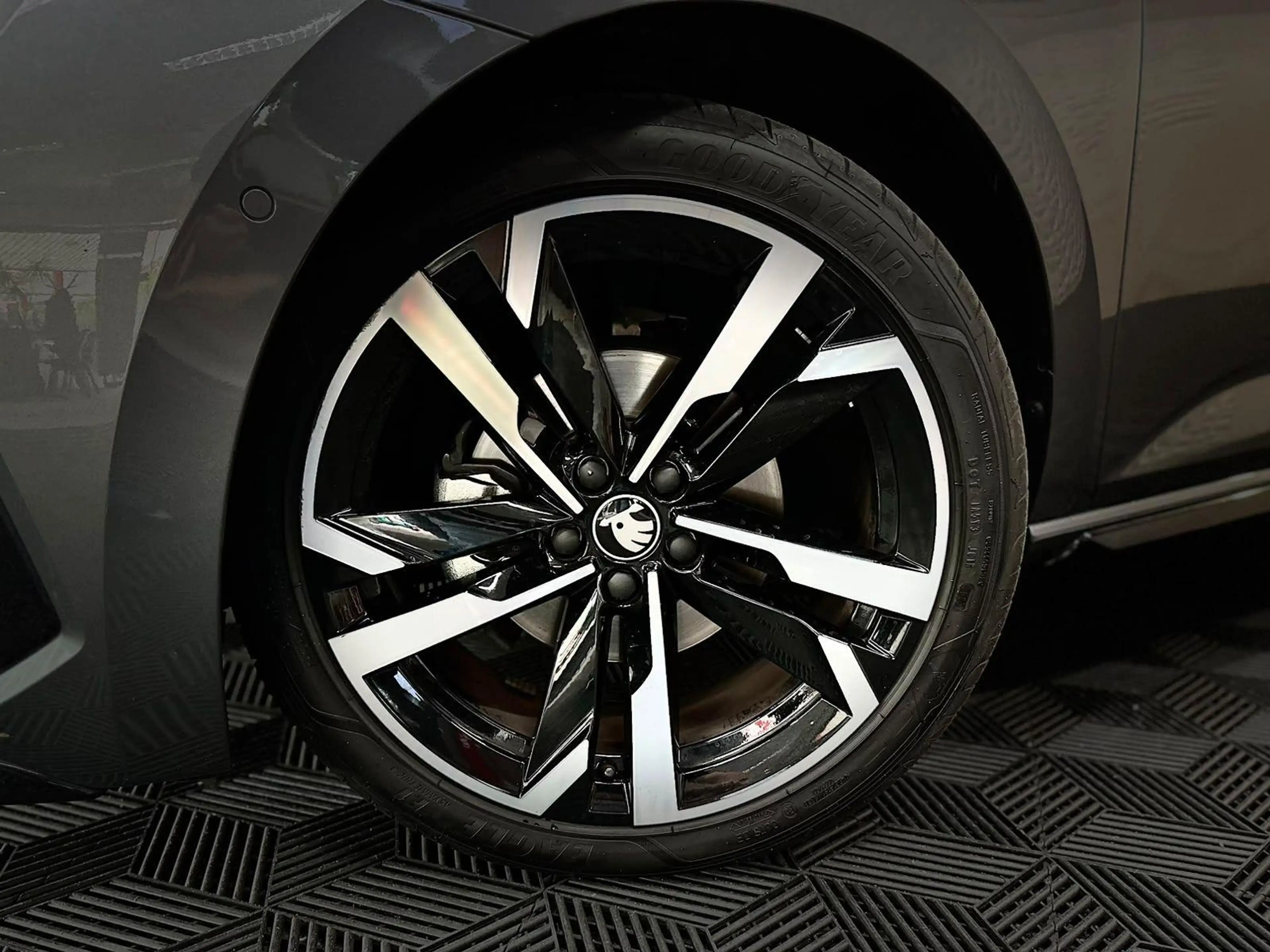Skoda Scala 1.5 TSI Monte Carlo ACC#MATRIX#SHZ#DAB#AHK — photo 12