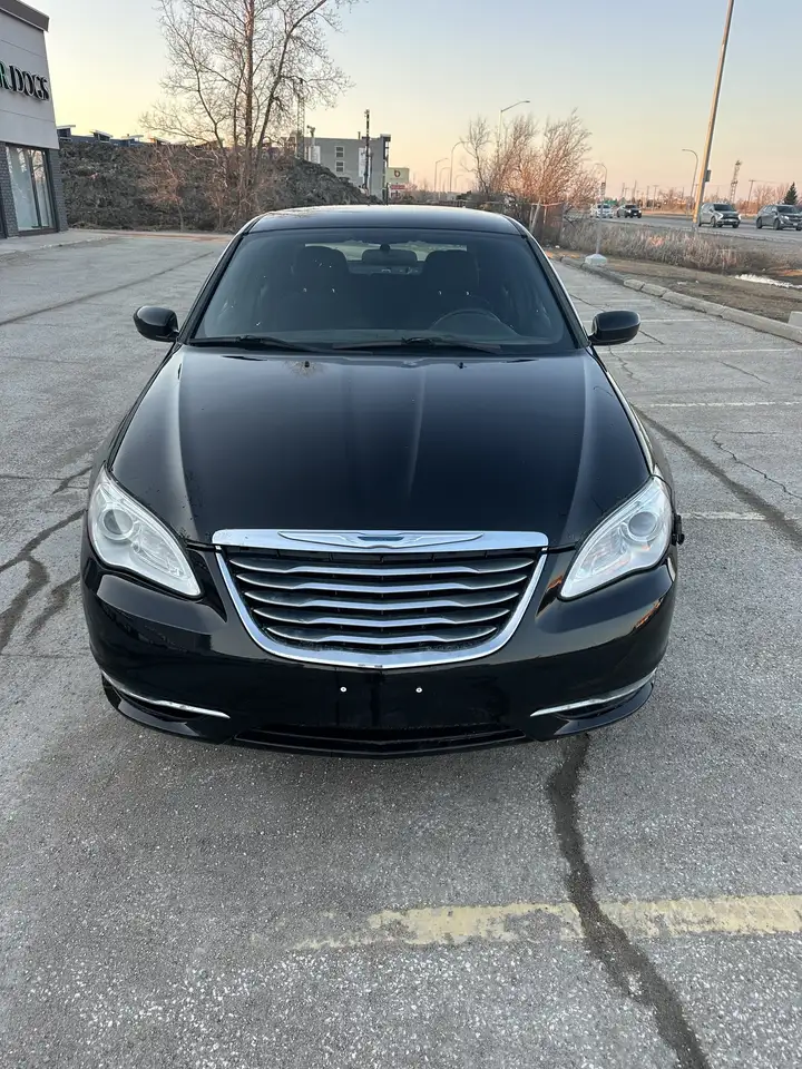 2013 Chrysler 200