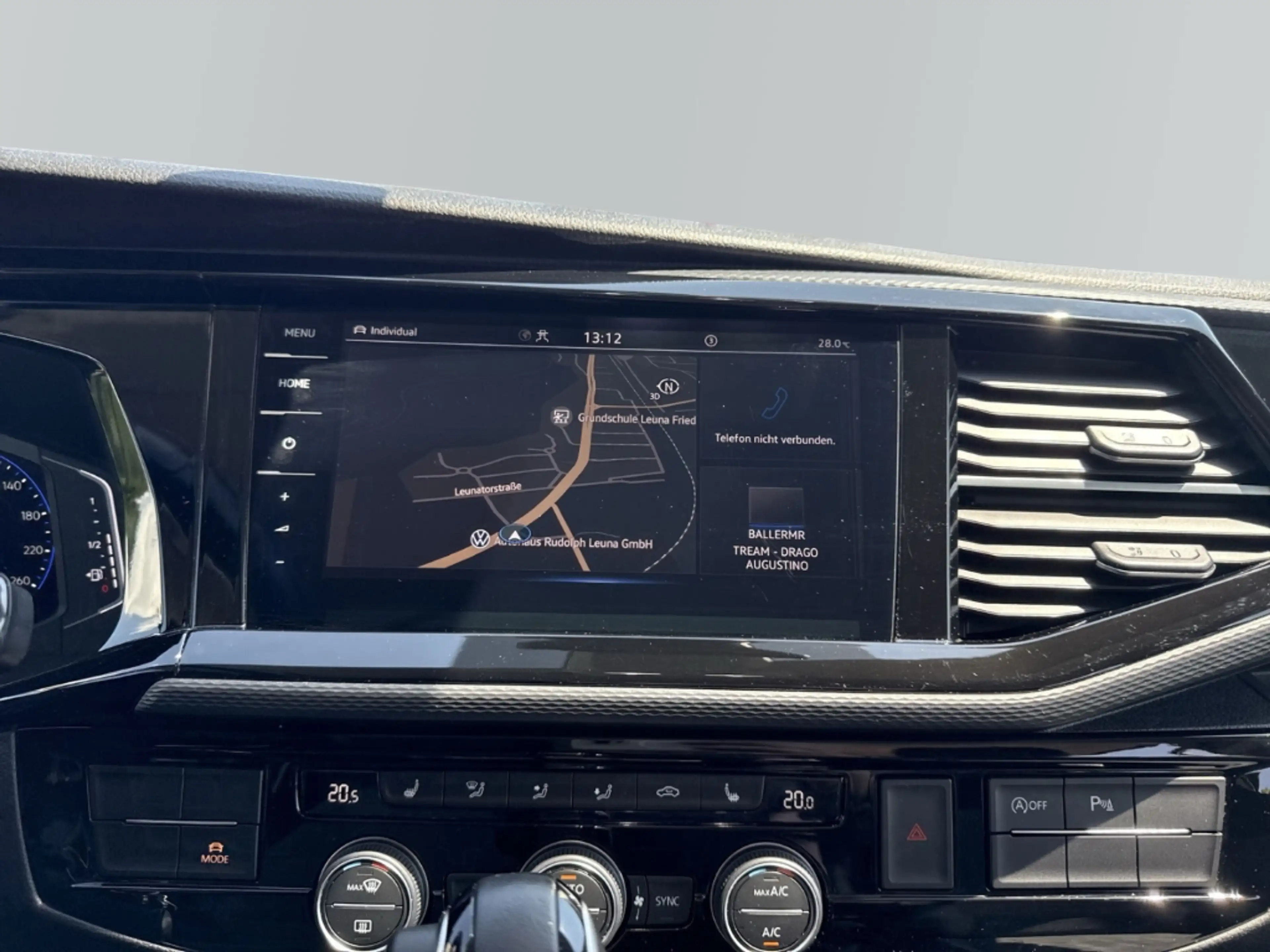 Volkswagen T6.1 Multivan Generation Six 2.0 TDI 4MOTION DSG AD LED SHZ Stan — photo 13