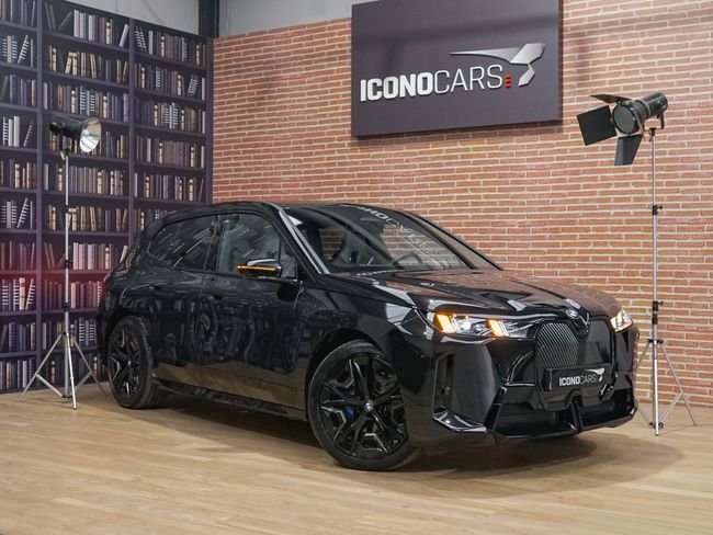 BMW iX xDrive 45 - foto 1