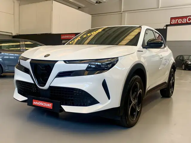 Alfa Romeo Junior 1.2 EAT6 MHEV SPECIALE 136 CV *PREZZO PROMO*