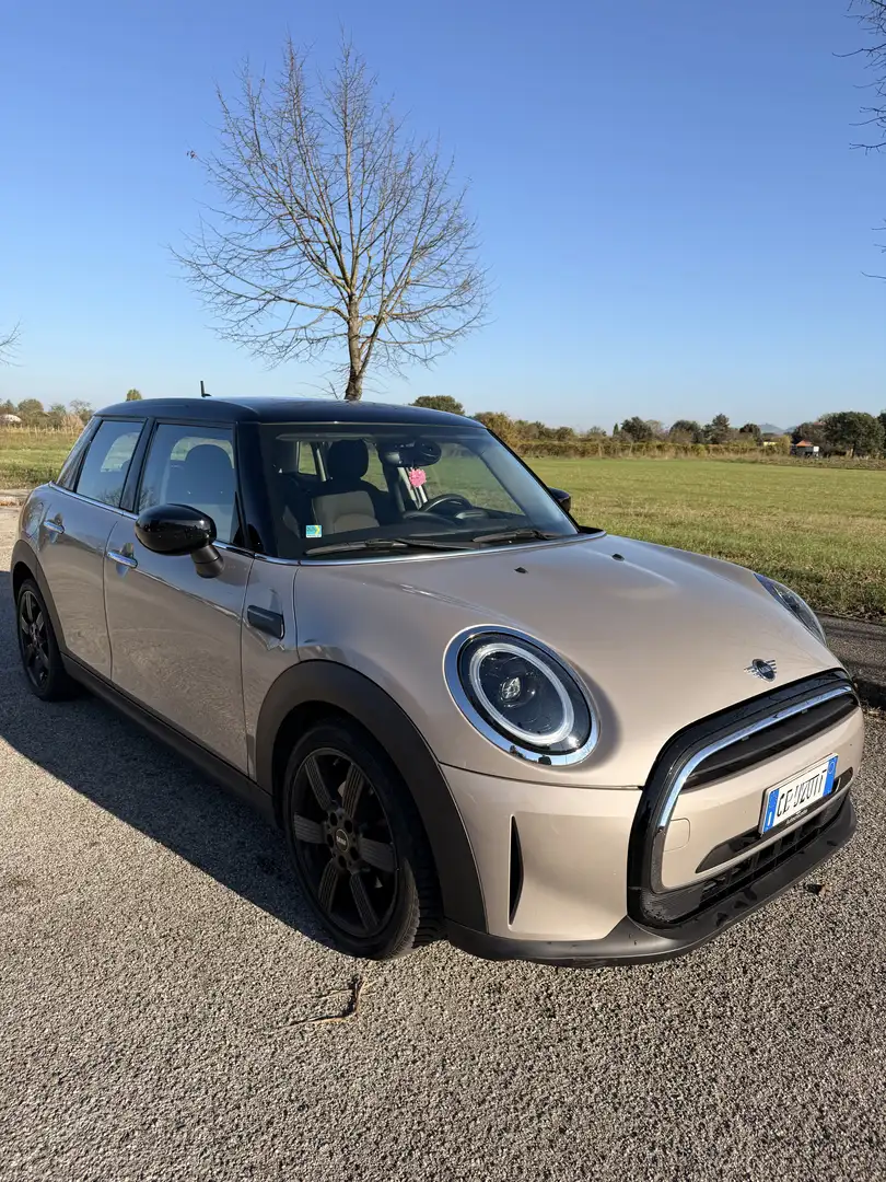 MINI Cooper 5p 1.5 Essential auto - 2