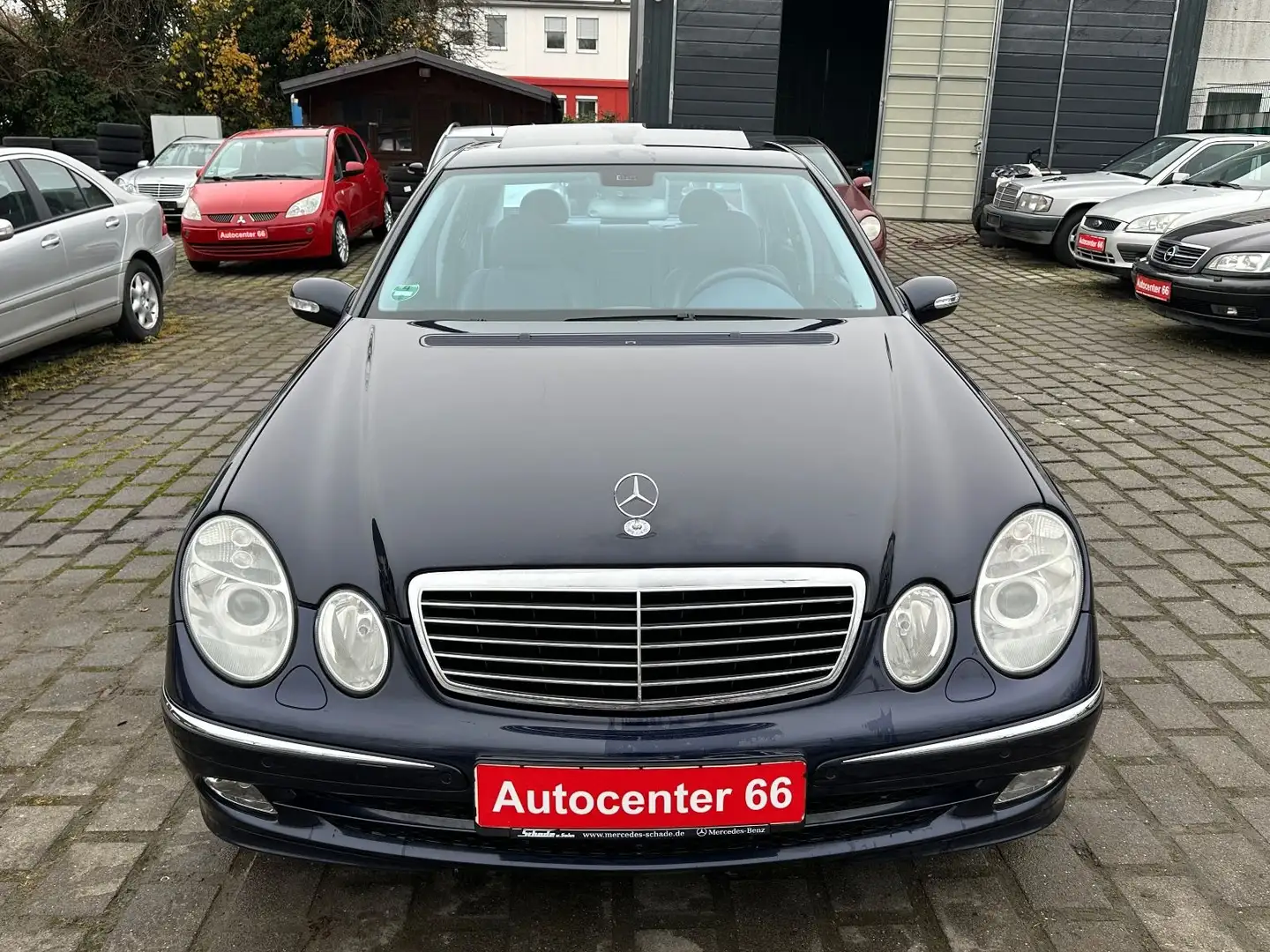 Mercedes-Benz E 240 Limo Avantgarde*XENON*PDC*SCHIEBED*2.HAND Blue - 2