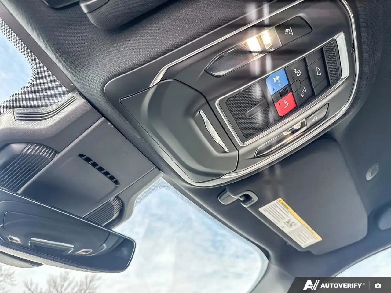 Jeep Cherokee снимка Jeep Cherokee