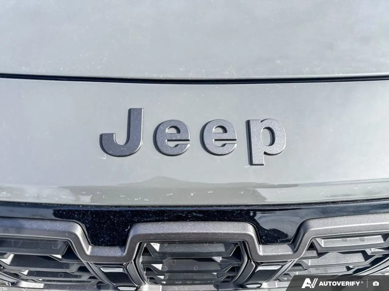 Jeep Cherokee снимка Jeep Cherokee