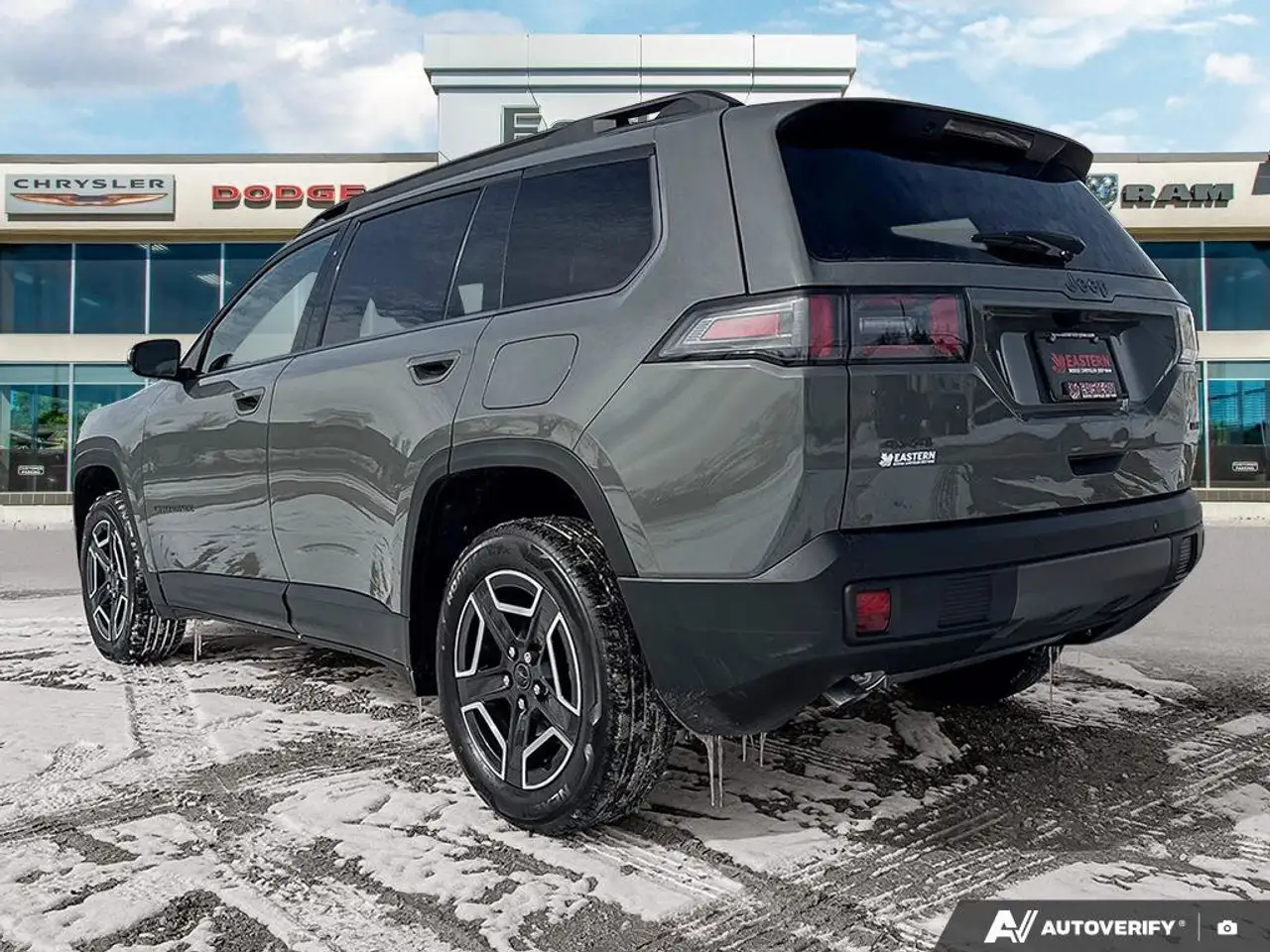 Jeep Cherokee снимка Jeep Cherokee