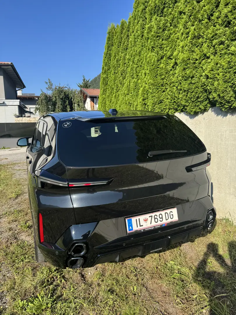 BMW XM Basis Schwarz - 2