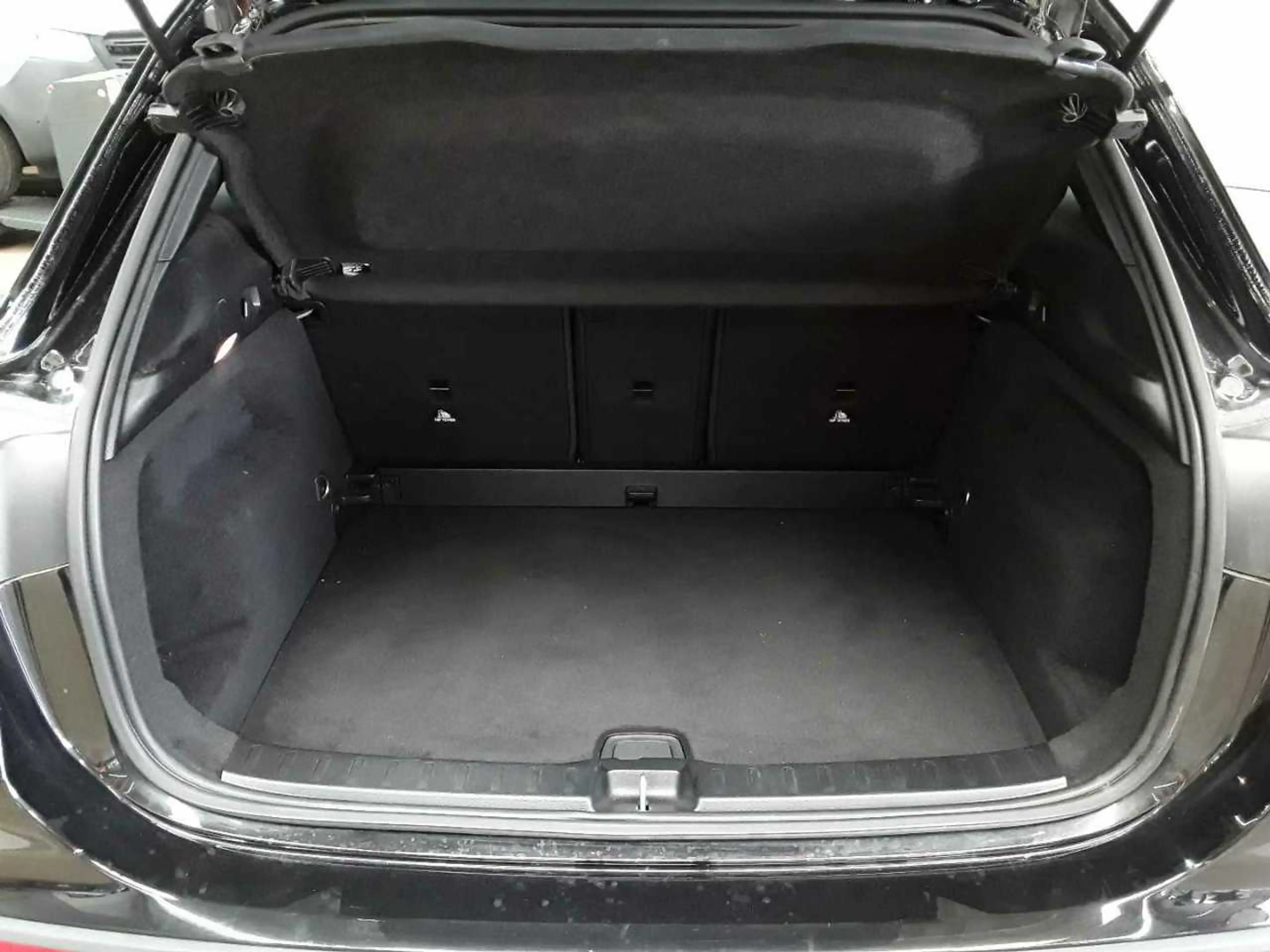 Mercedes-Benz GLA 250 GLA 250-Progressive BusiP PANO KAM StHz — photo 15