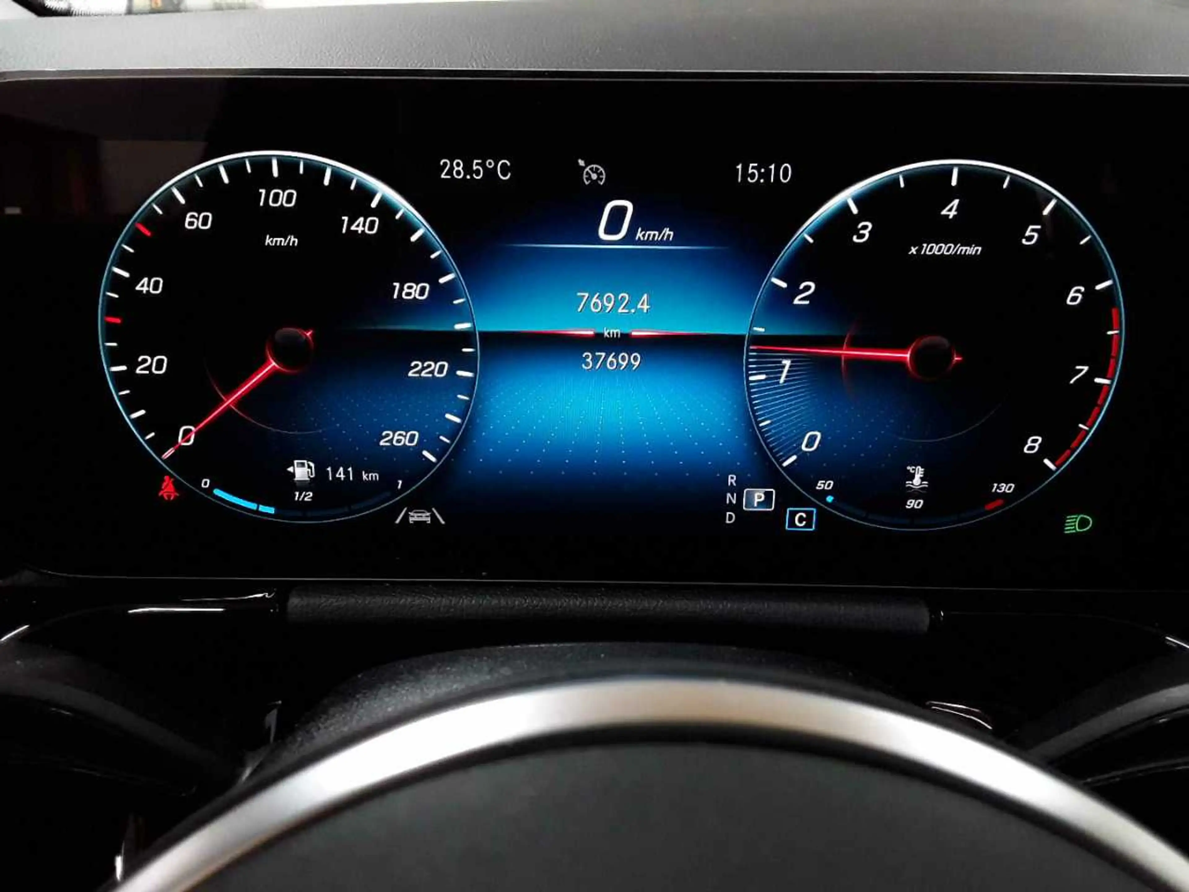 Mercedes-Benz GLA 250 GLA 250-Progressive BusiP PANO KAM StHz — photo 11