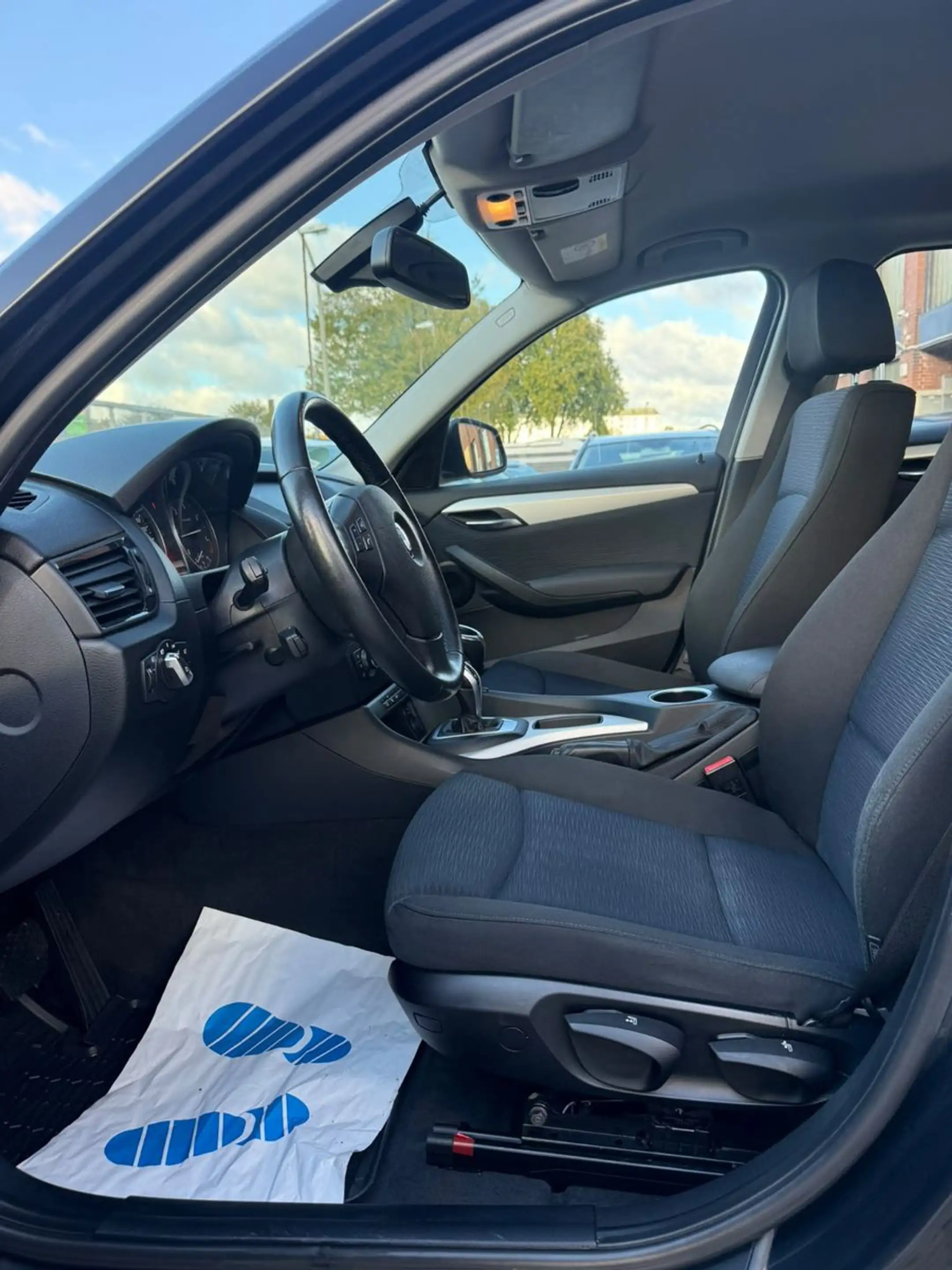 BMW X1 sDrive 18 d AUT.*KLIMAUT*PDC* AHK*EU5* — photo 13