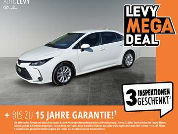 1.8 Hybrid Sedan +Navi+CarPlay+