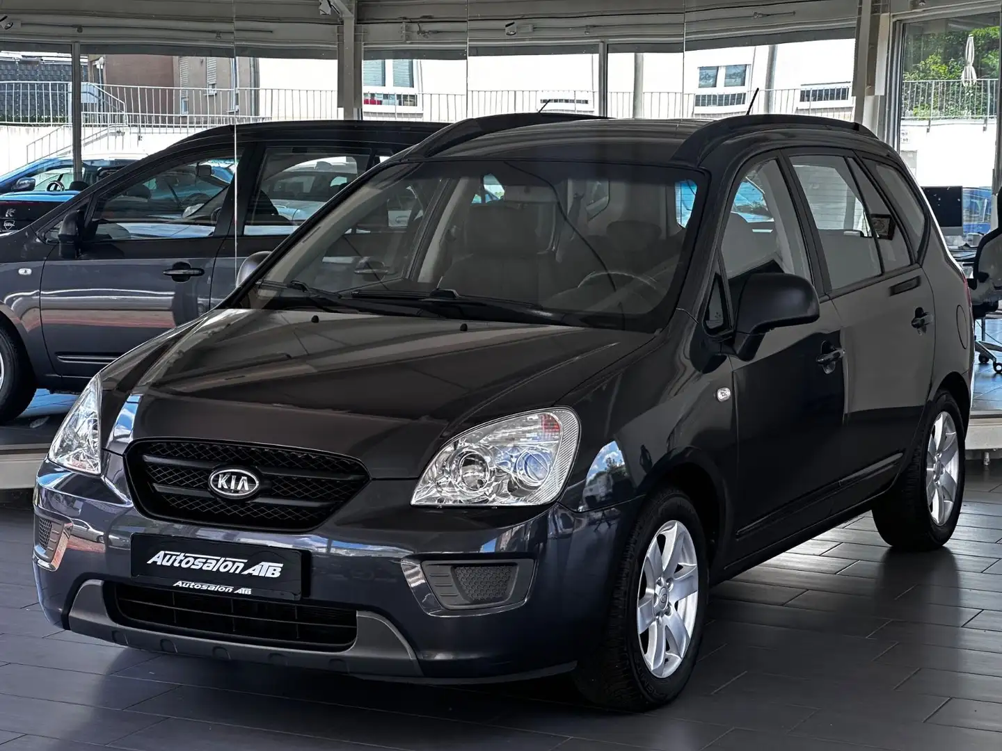 Kia Carens LX Basis Grau - 2