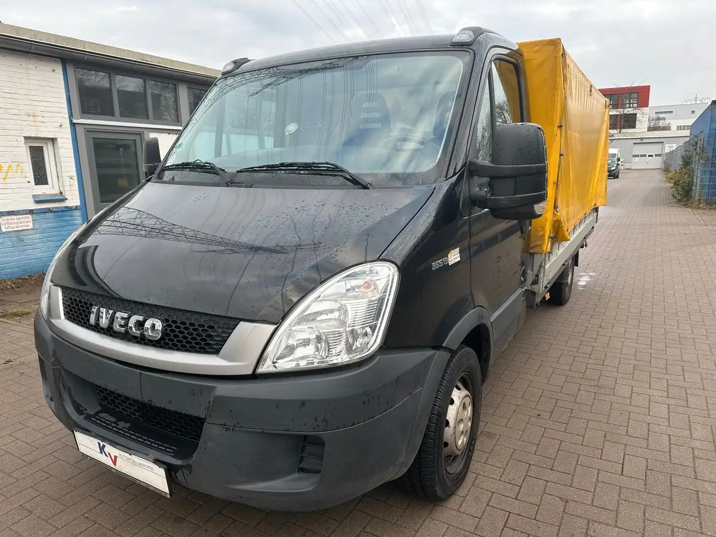 Iveco C30C Noir - 1