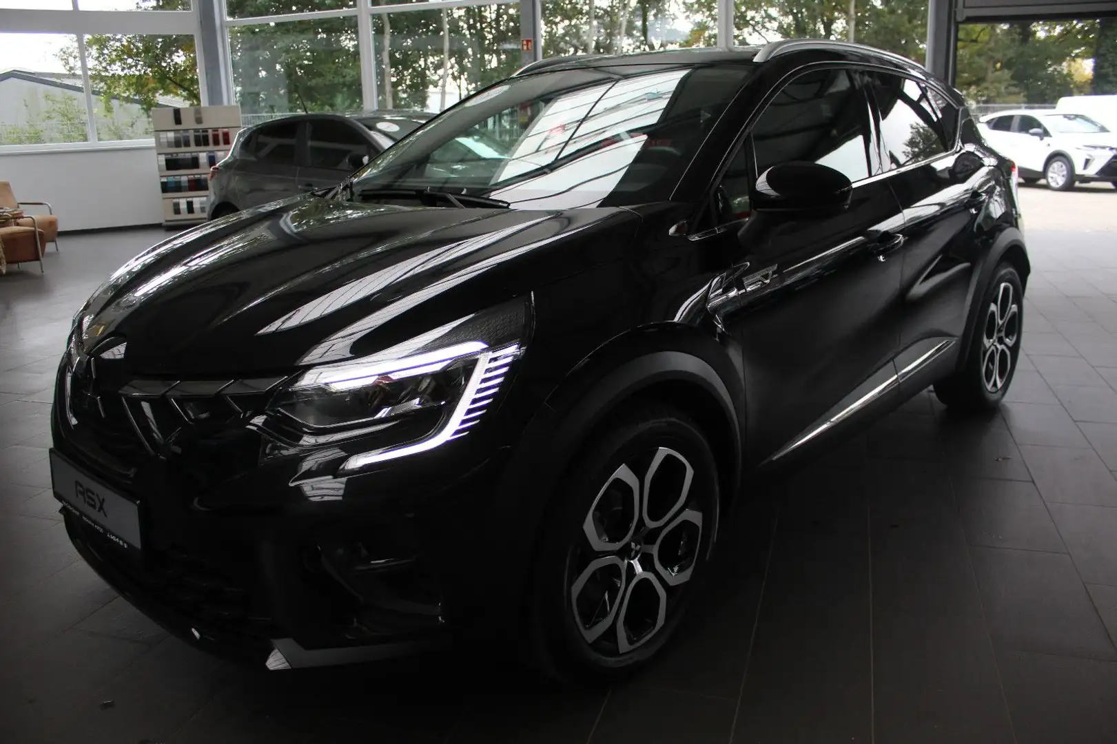 Mitsubishi ASX 1.6 Select Plug-in-Hybrid Schwarz - 2