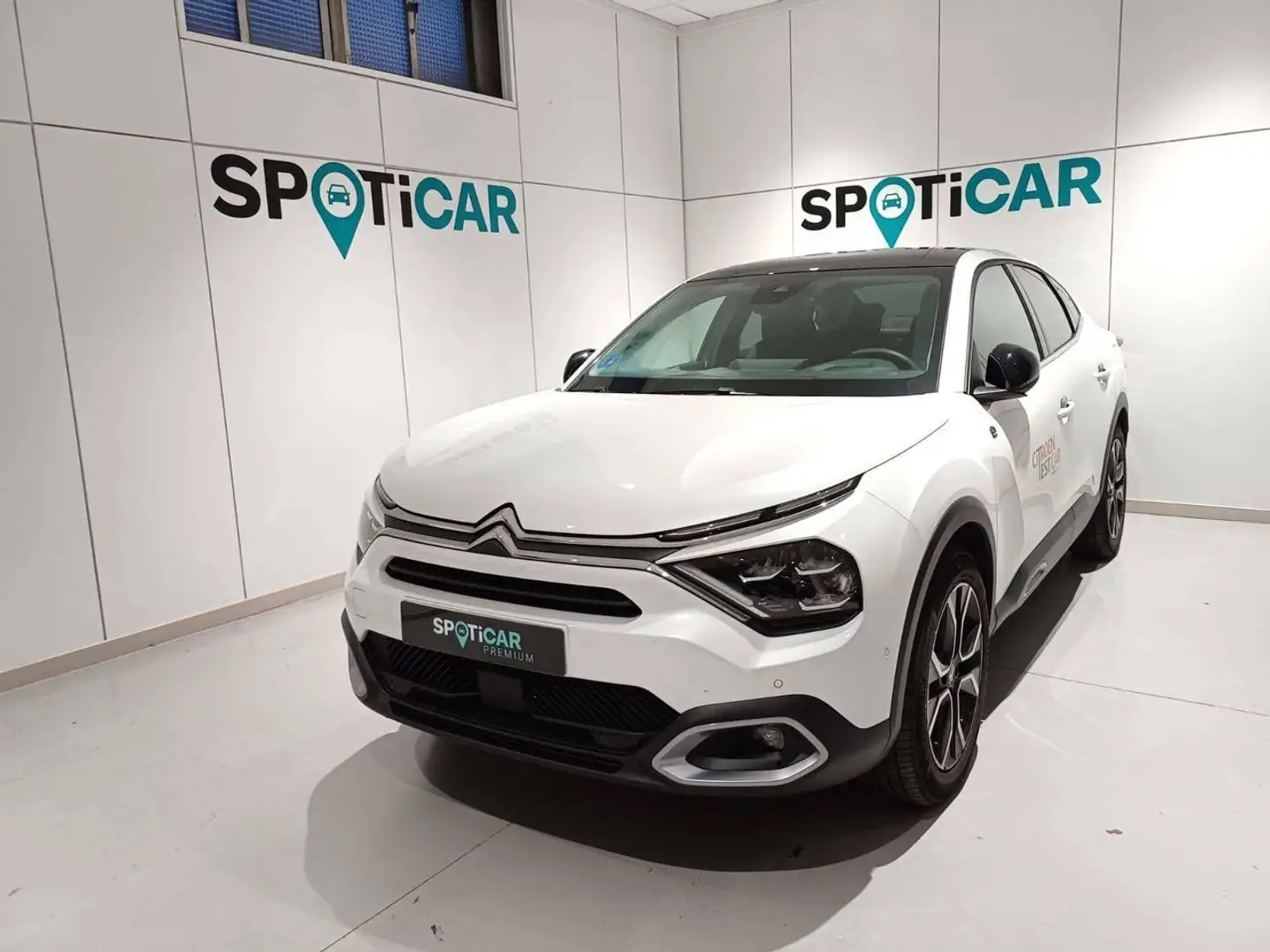 Citroen C4 X Eléctrico Shine 100kW Blanco - 1