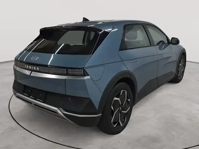 Hyundai Ioniq view 4