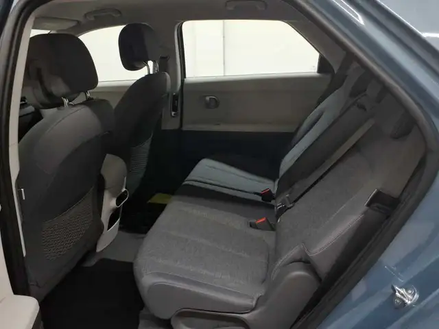 Hyundai Ioniq view 13