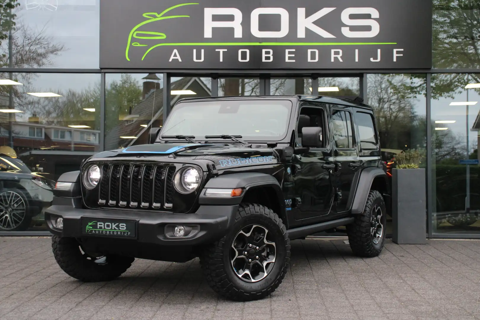 Jeep Wrangler Unlimited 4xe 380 Rubicon Sky-One Full Options Negro - 1
