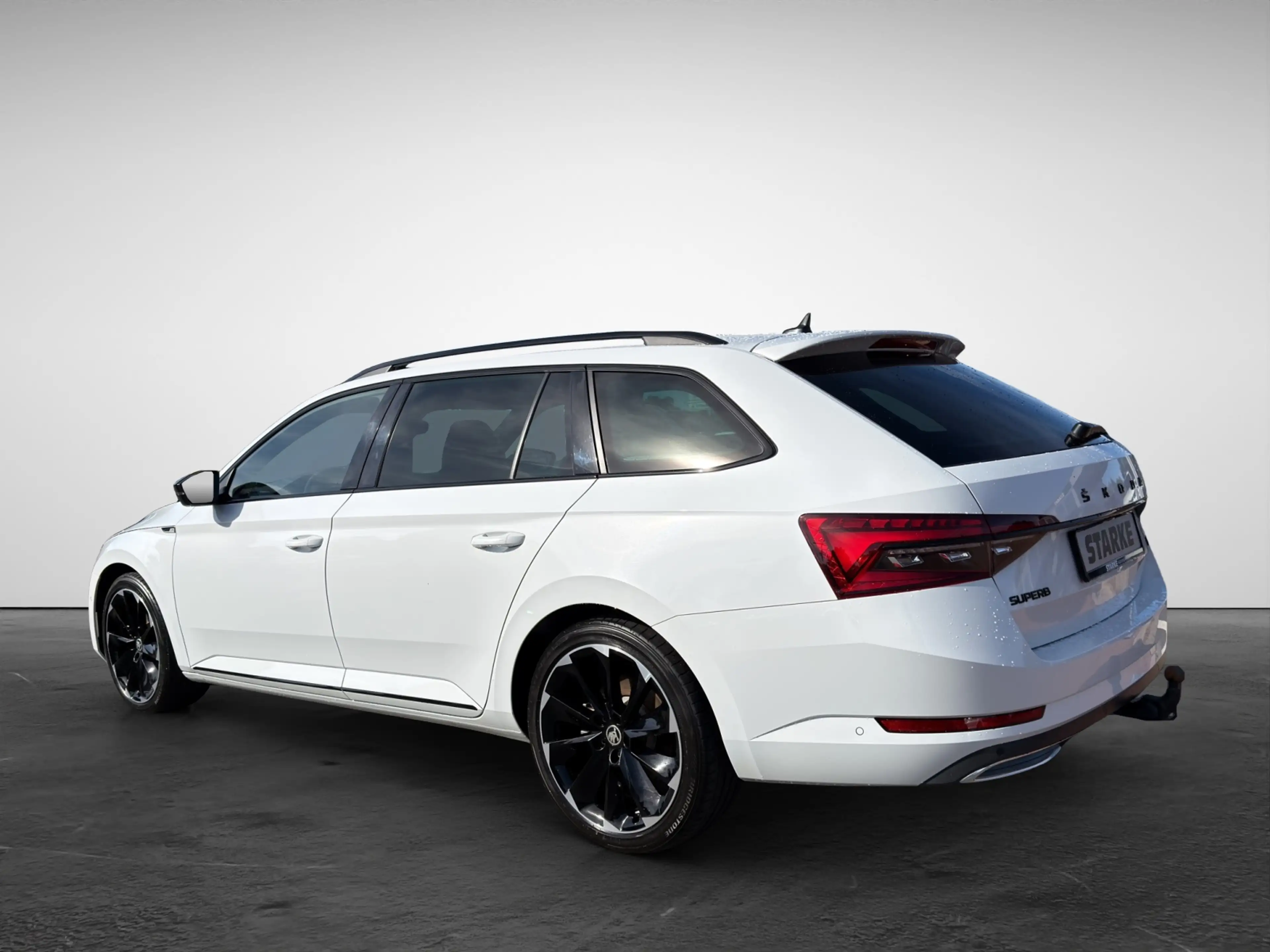 Skoda Superb Combi 1.4 TSI iV Sportline — photo 4