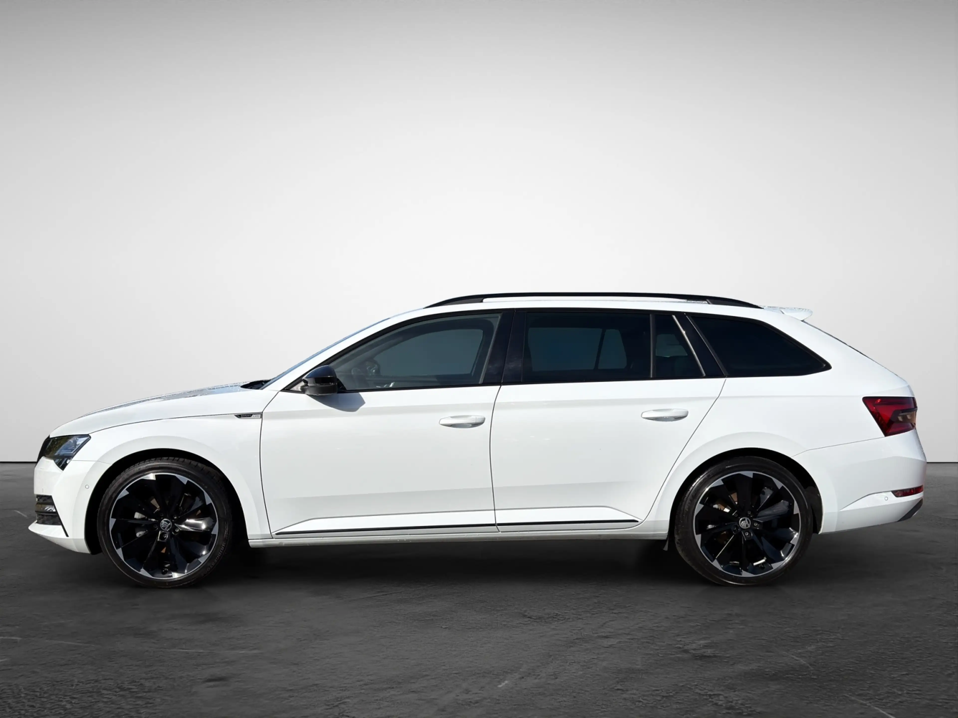 Skoda Superb Combi 1.4 TSI iV Sportline — photo 3
