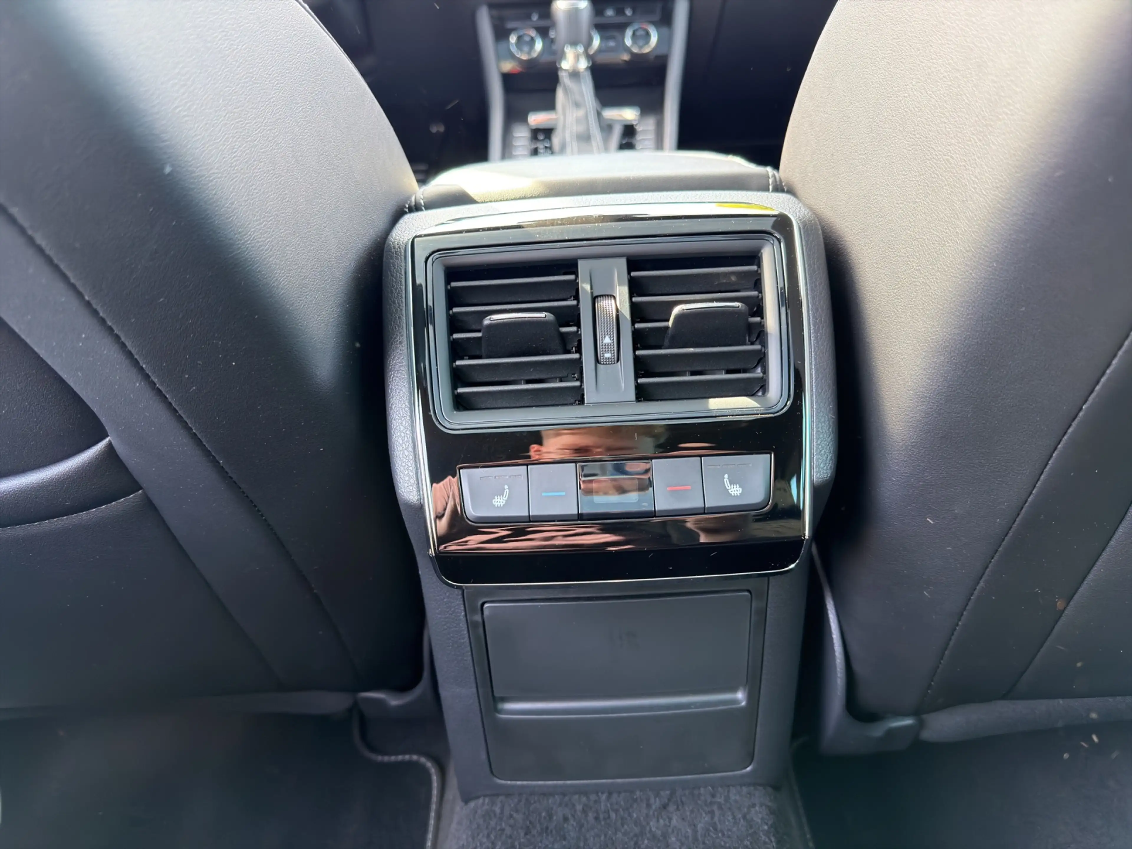 Skoda Superb Combi 1.4 TSI iV Sportline — photo 14