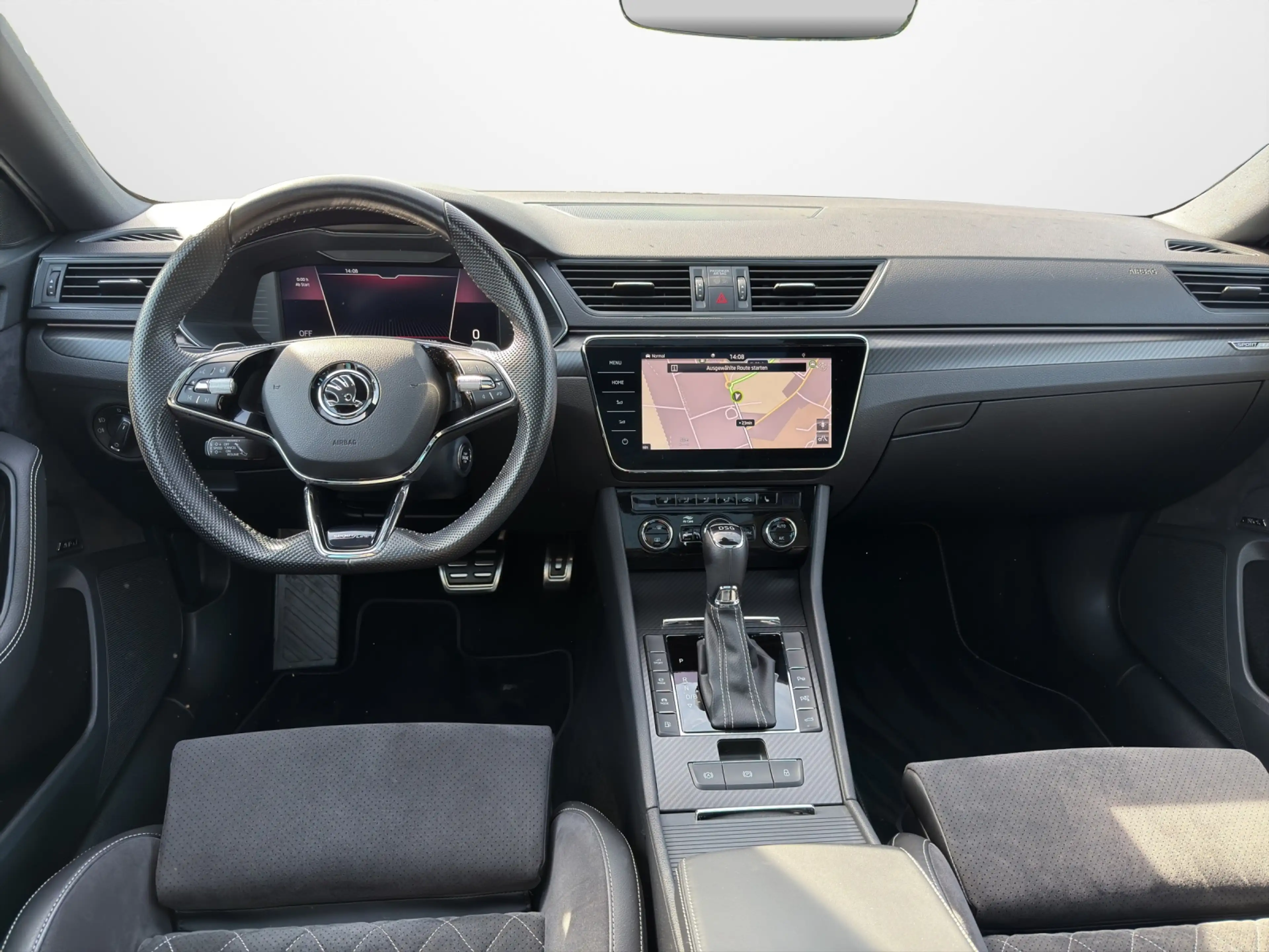 Skoda Superb Combi 1.4 TSI iV Sportline — photo 8