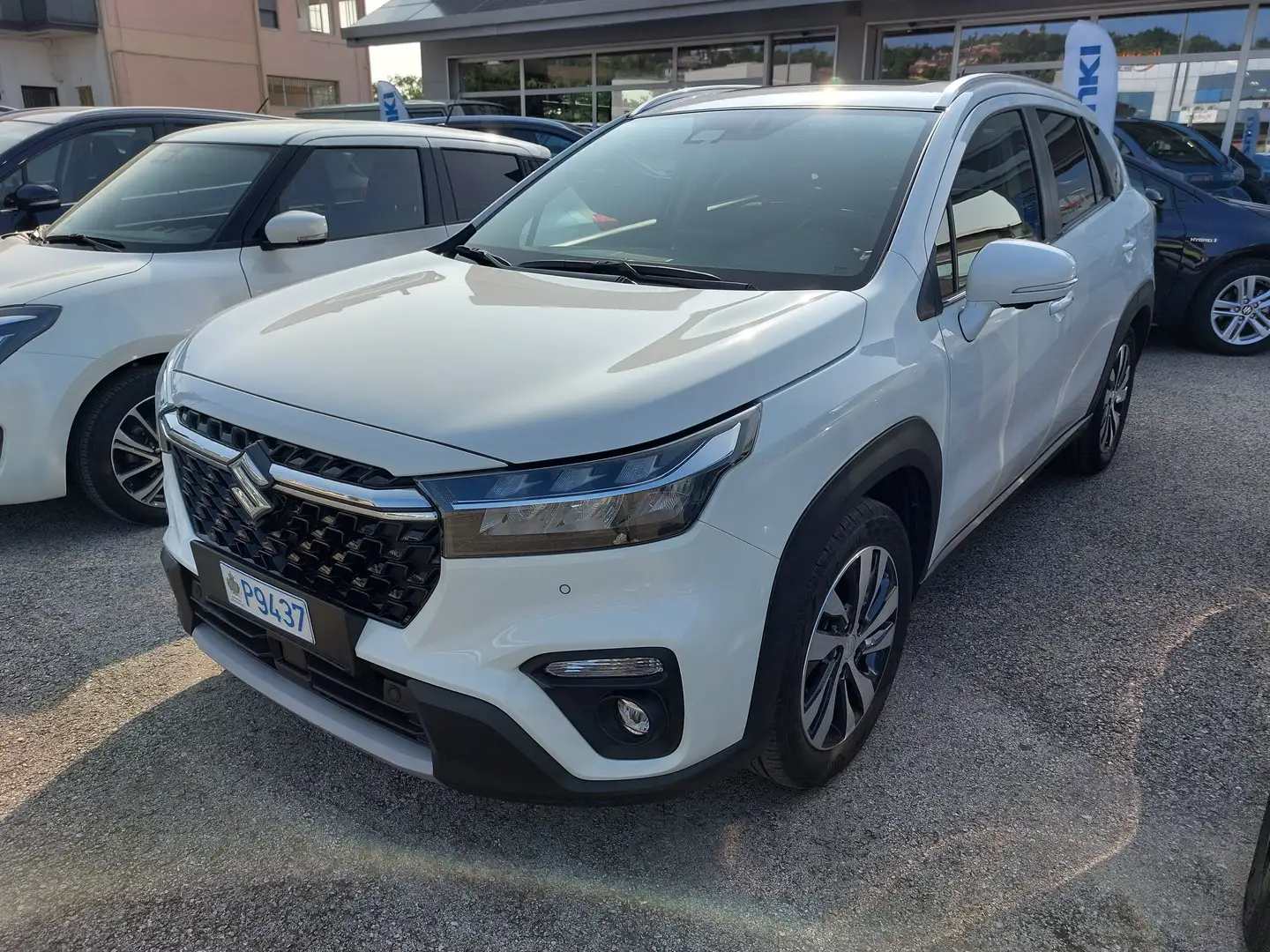 Suzuki S-Cross 1.5 HYBRID 140v STARVIEW 4WD AT ALLGRIPat Weiß - 1