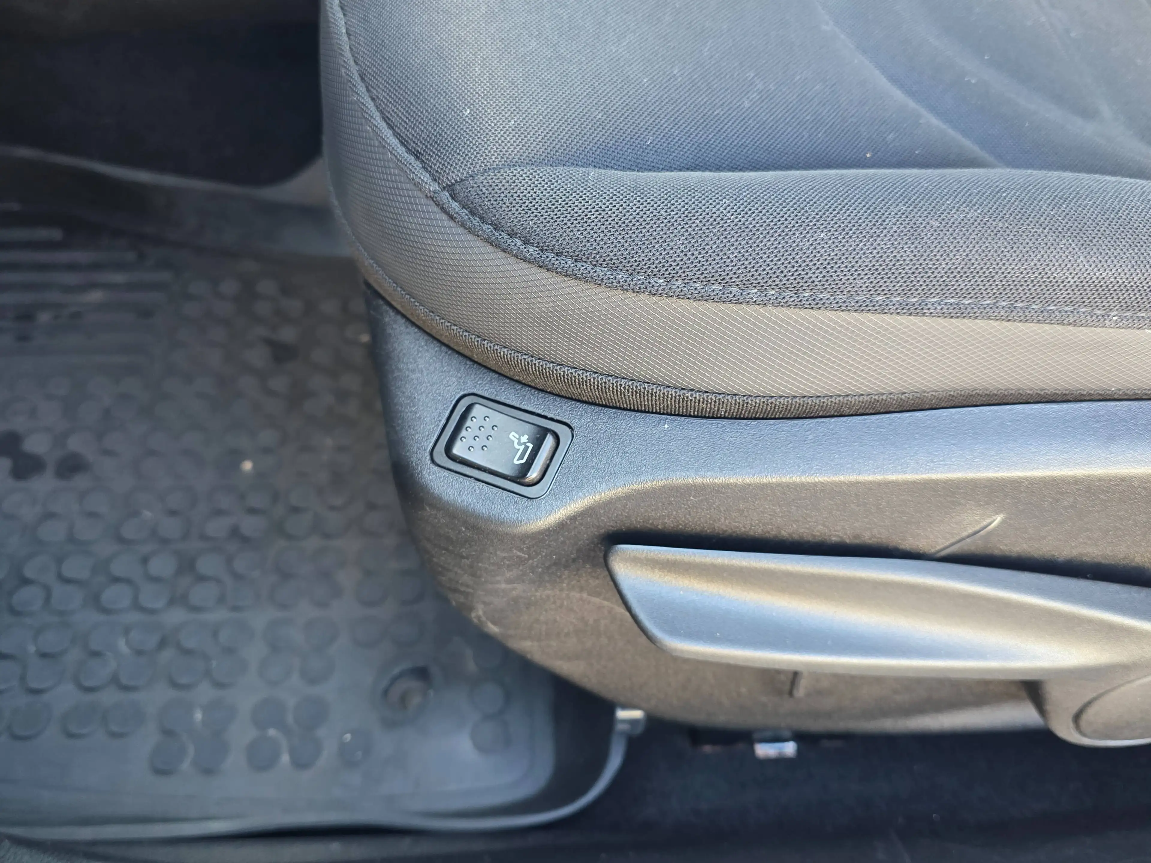 Jeep Renegade Renegade 2.0 MultiJet Limited/4x4/AHK/Navi/Sitzh/Eu6 — photo 12