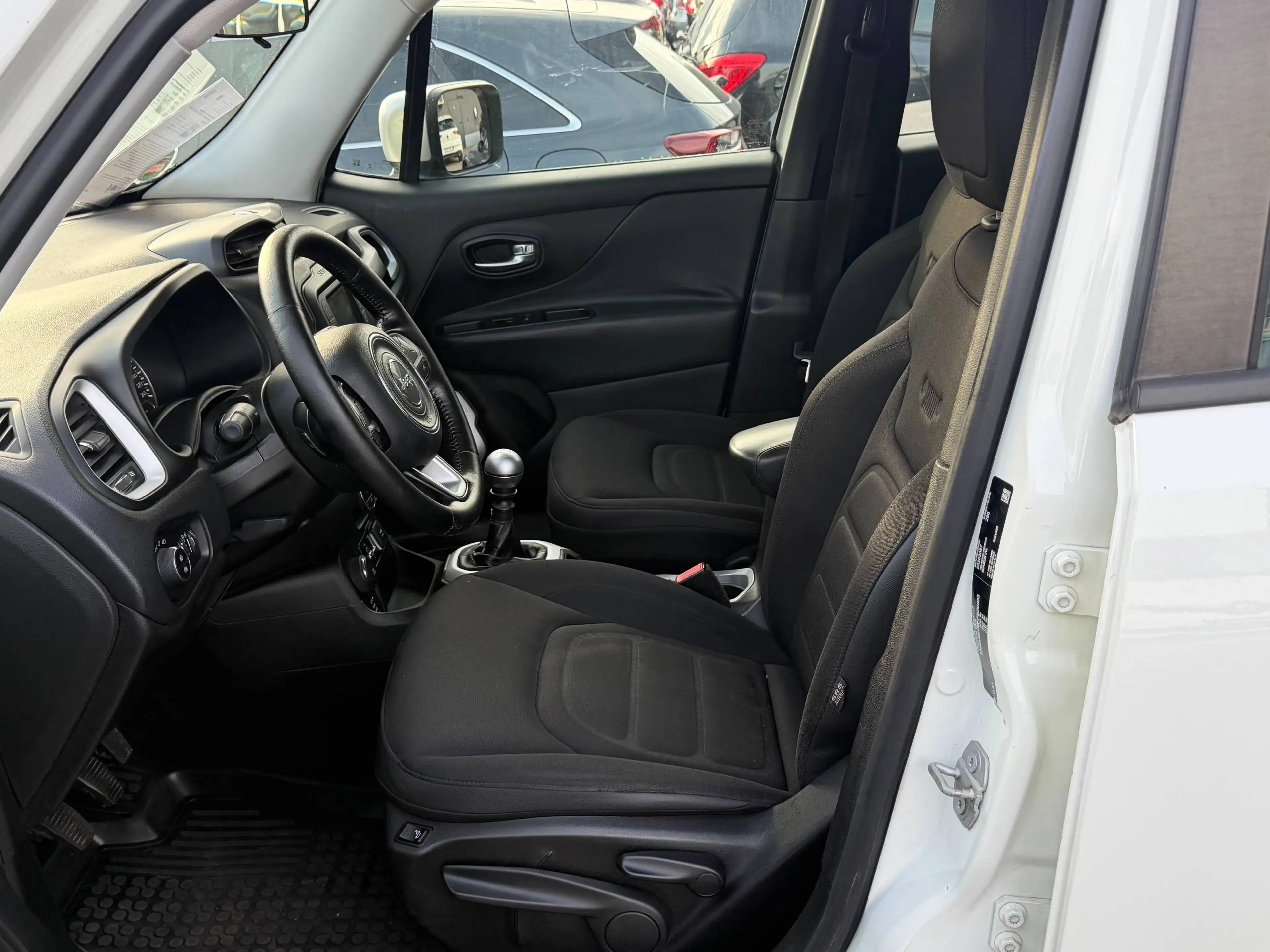 Jeep Renegade Renegade 2.0 MultiJet Limited/4x4/AHK/Navi/Sitzh/Eu6 — photo 11