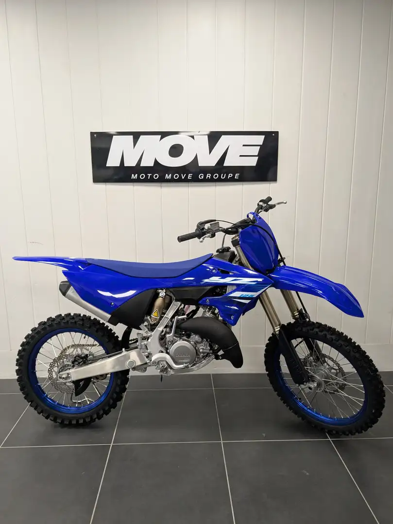 Yamaha YZ 125 - 1