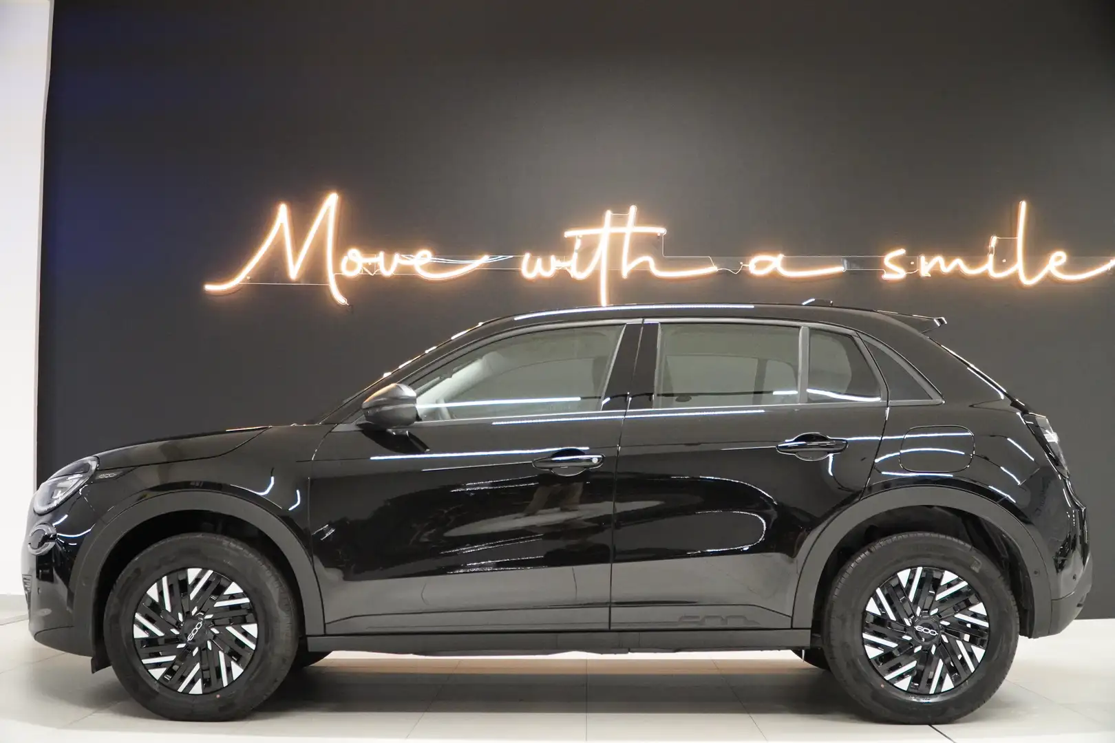 Fiat 600 600 HYBRID Schwarz - 2