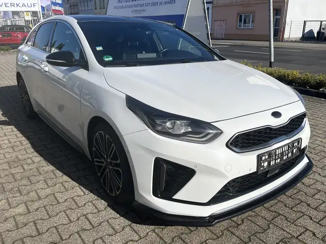 Kia ProCeed / pro_cee'd 1.6 CRDi GT LINE *Pano*LED*JBL*Navi*