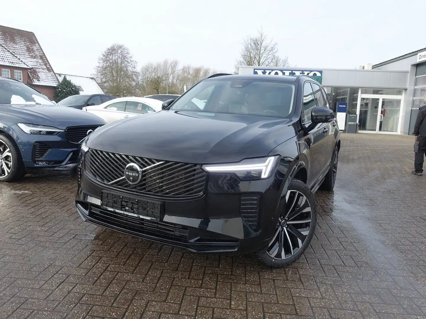 Volvo XC90 Ultra Dark T8 AWD/HeadUP/B&W/Pano/360°/AHK Schwarz - 1