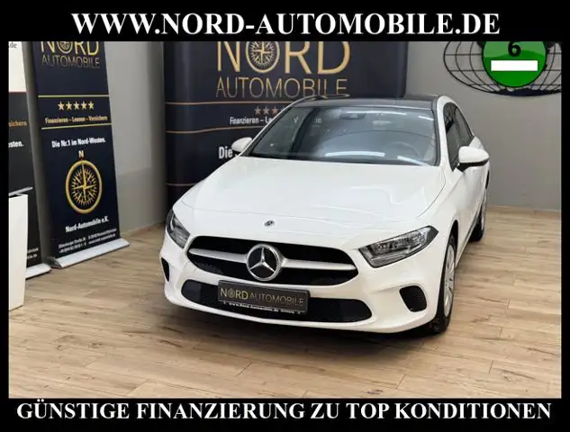 Mercedes-Benz A 180 A 180d Panorama/Navi/Tempomat