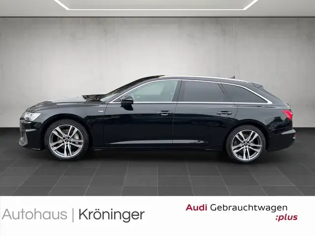 Audi A6 Avant view 3