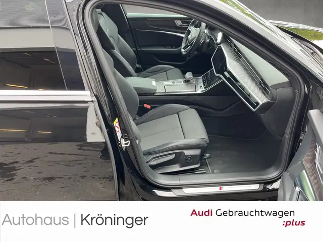 Audi A6 Avant view 9