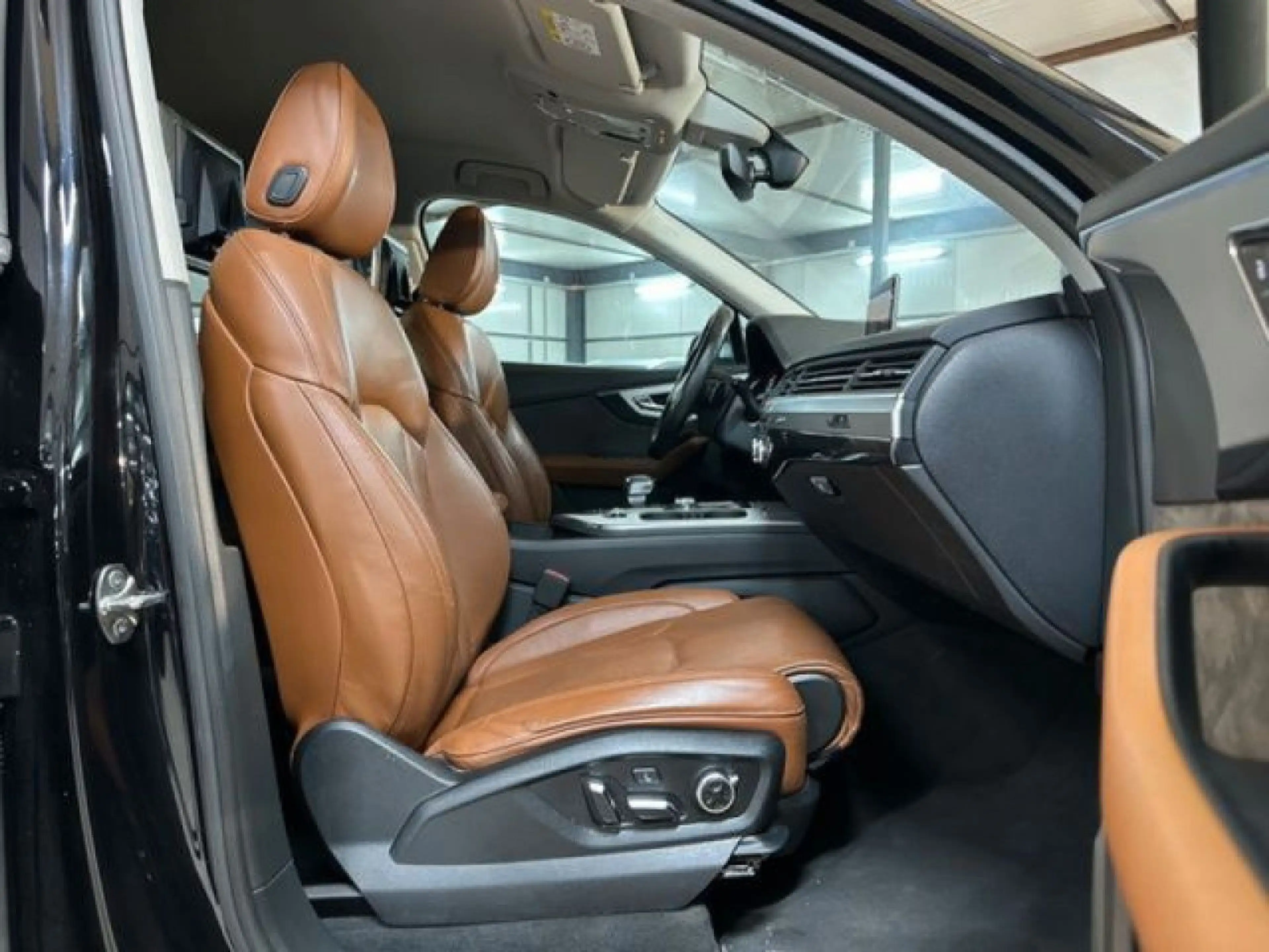 Audi SQ7 4.0TDI QU OPTK*STHZ*SBLF*MSG*KAM*MTRX*VIR*22 — photo 5