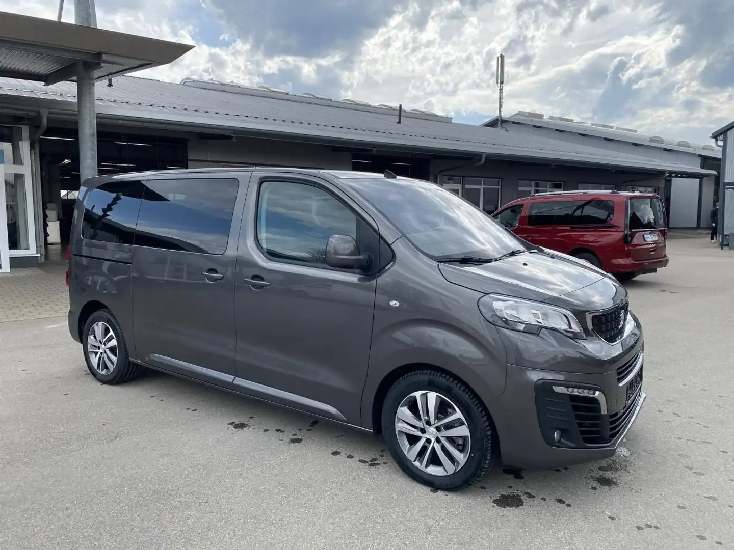Peugeot Traveller L2 Active 2.0 BlueHDi 145 EAT8 Klima Gris - 2