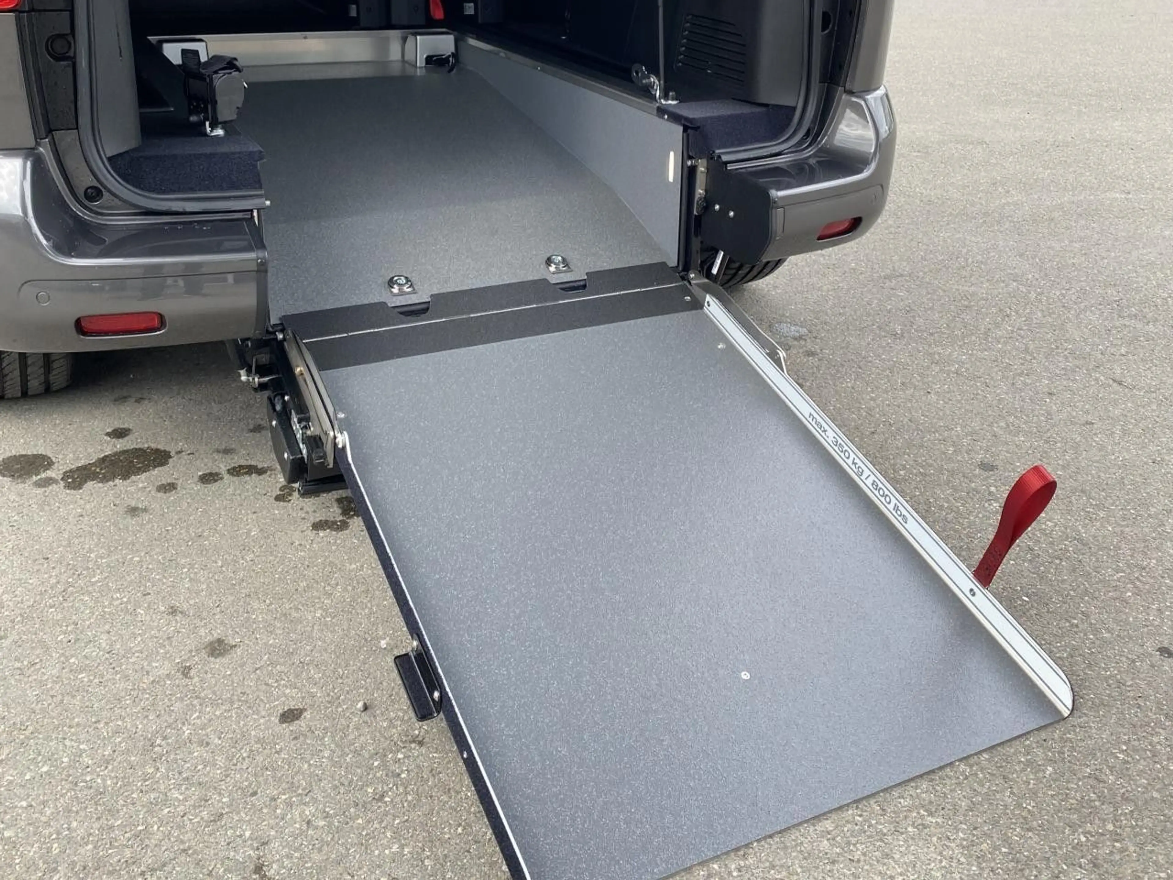 Peugeot Traveller L2 Active 2.0 BlueHDi 145 EAT8 Klima — photo 9