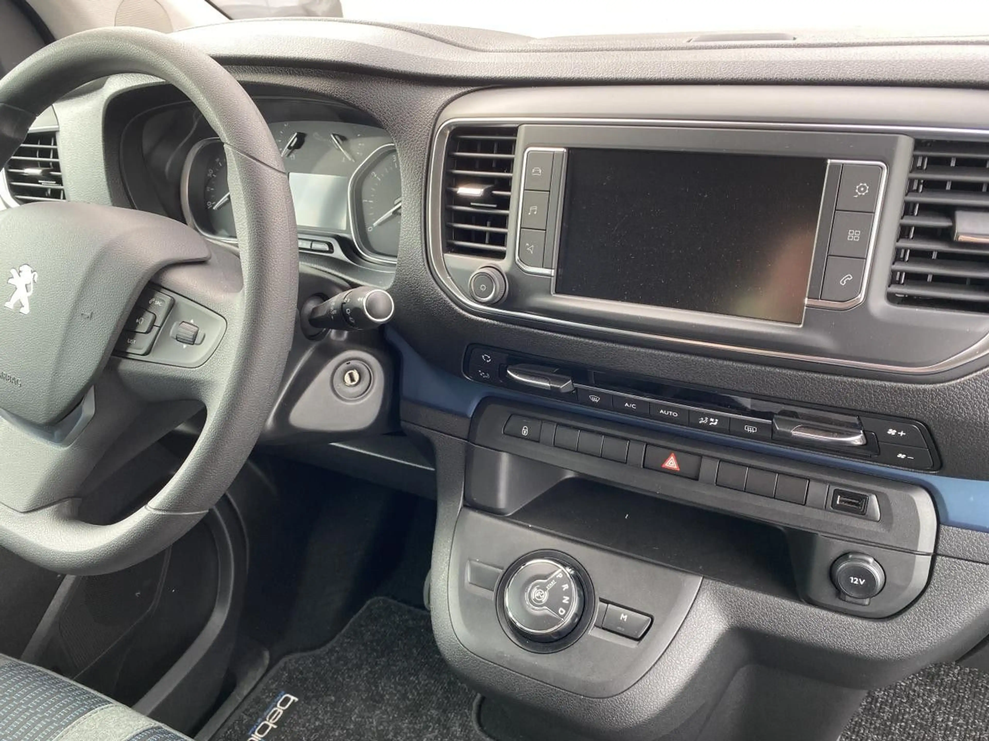 Peugeot Traveller L2 Active 2.0 BlueHDi 145 EAT8 Klima — photo 13